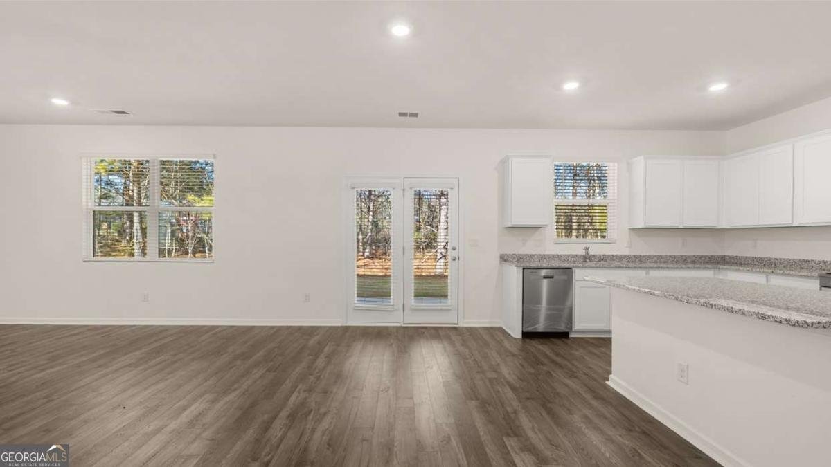 656 Kimberwick Drive Locust Grove - 14