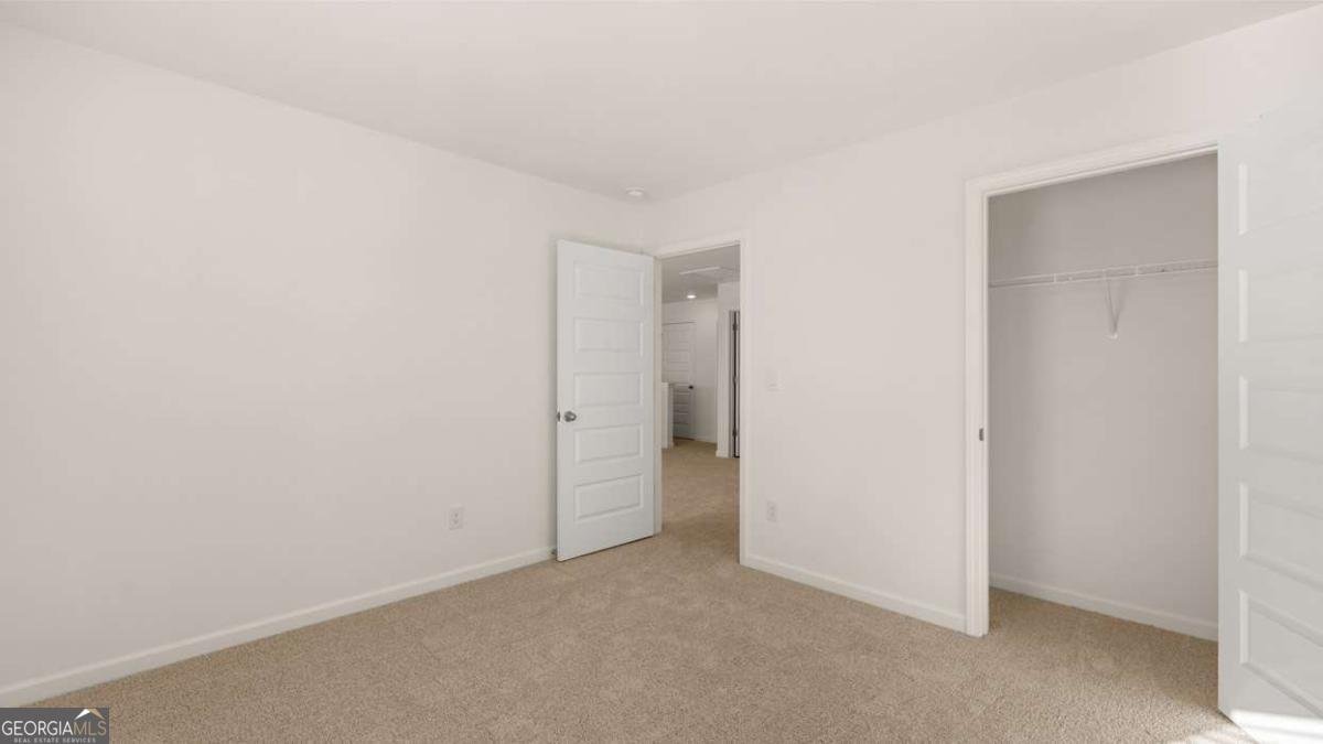 656 Kimberwick Drive Locust Grove - 29