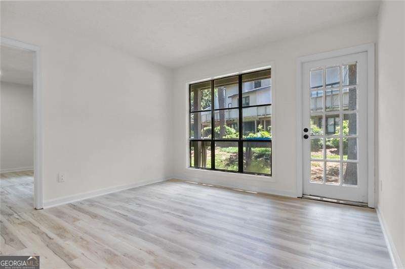 4964 Ellipse Drive Marietta - 12