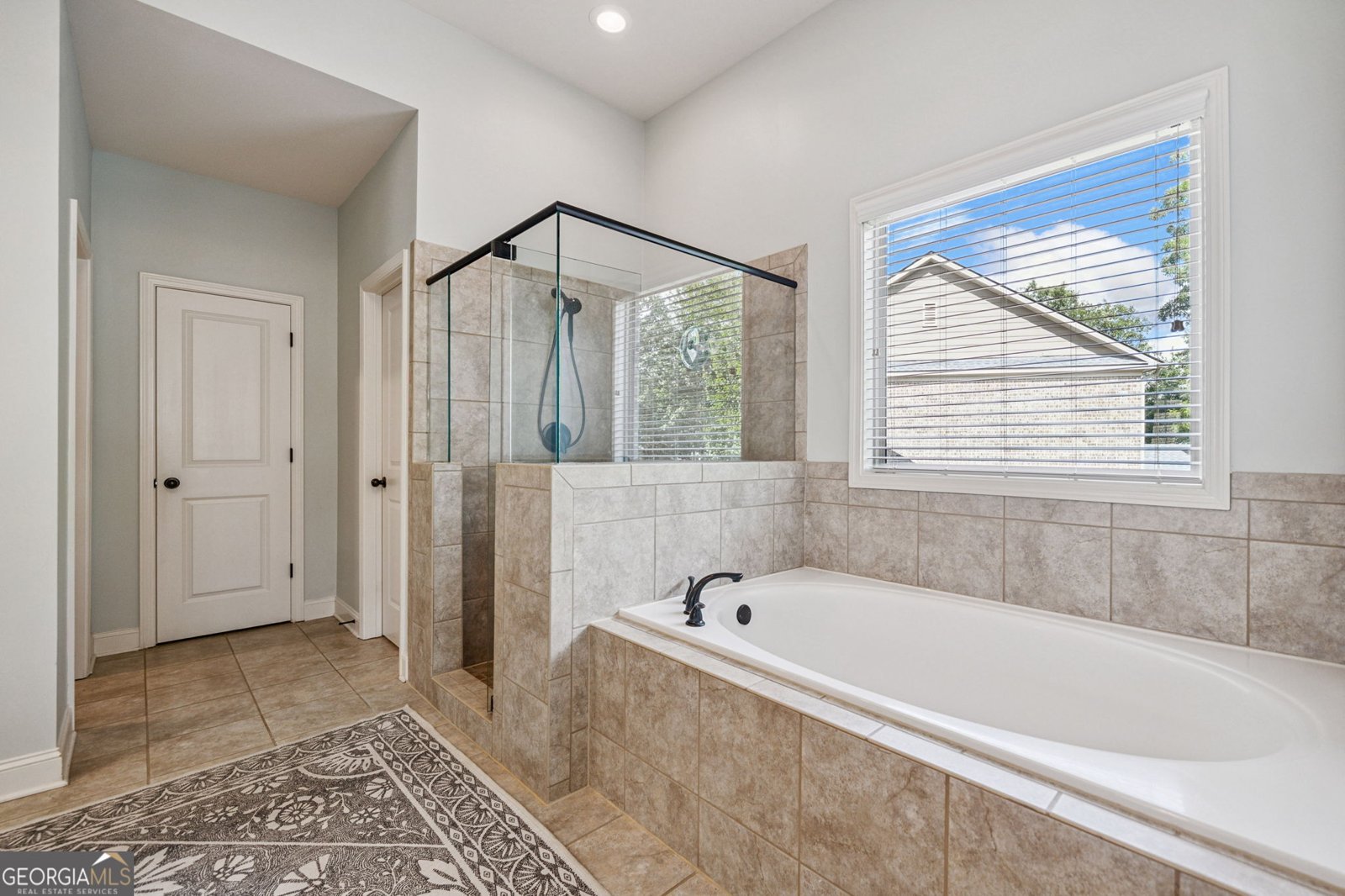 290 Brookwood Estates Drive Alpharetta - 35