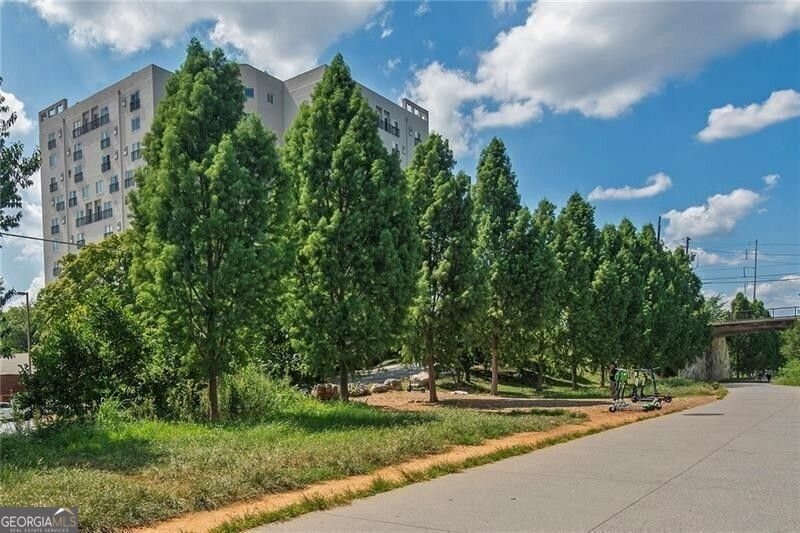 587 Virginia Avenue Atlanta - 24