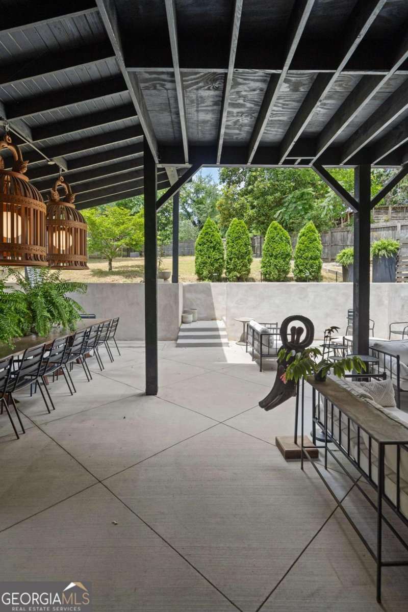 1043 METROPOLITAN Parkway Atlanta - 23