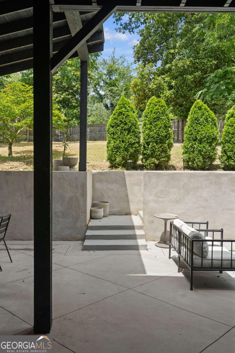 1043 METROPOLITAN Parkway Atlanta - 24