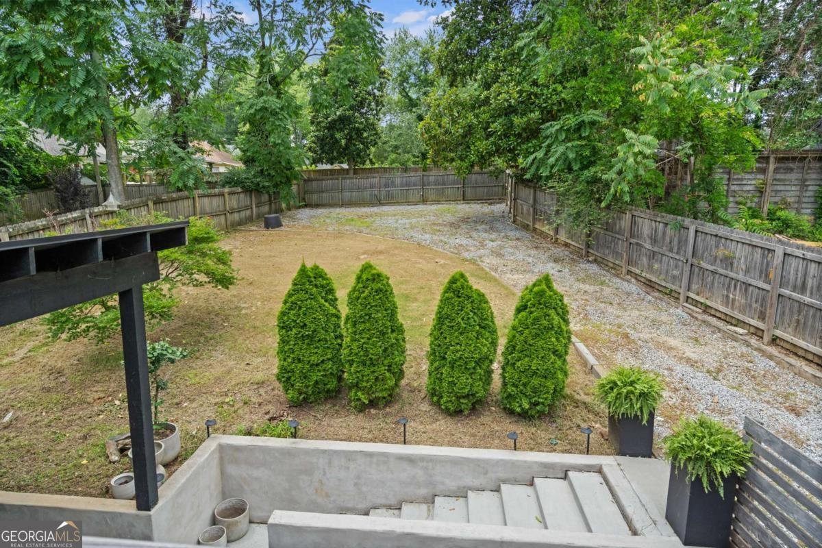 1043 METROPOLITAN Parkway Atlanta - 27
