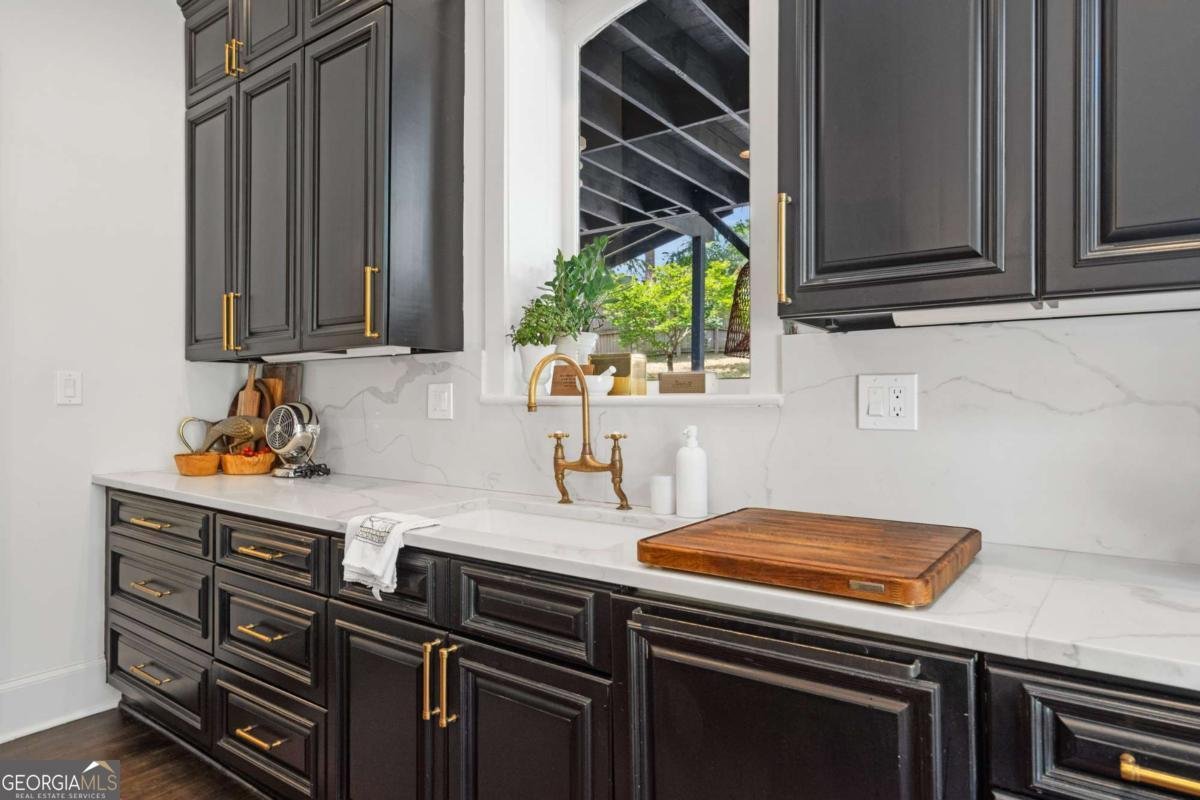 1043 METROPOLITAN Parkway Atlanta - 37