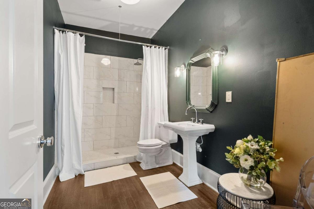 1043 METROPOLITAN Parkway Atlanta - 60