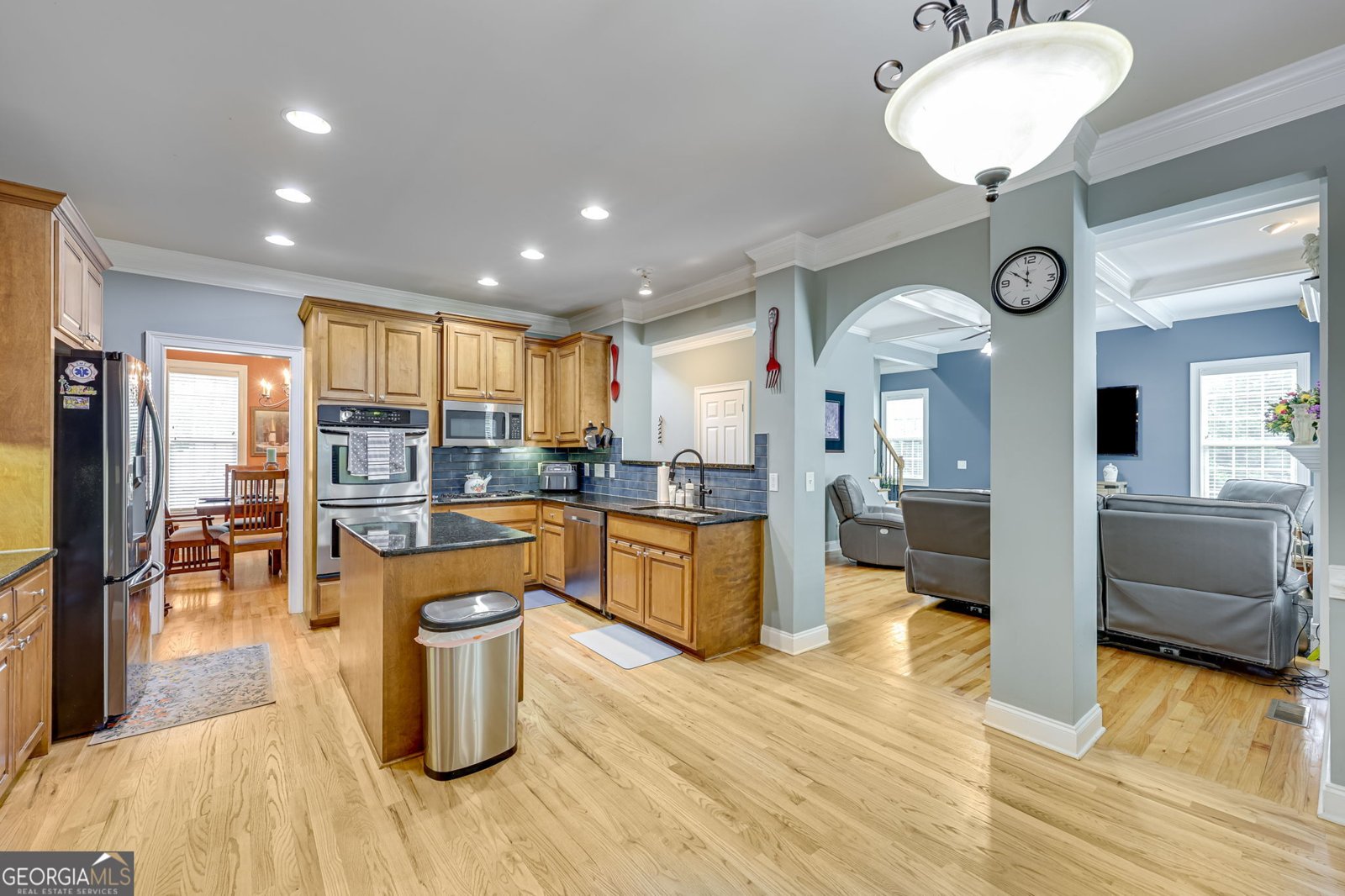 32 St. Ives Circle Winder - 21