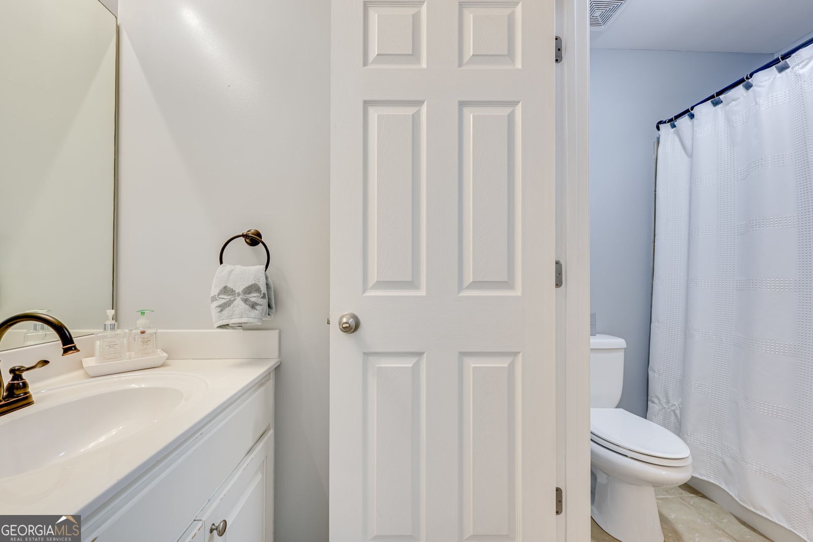 32 St. Ives Circle Winder - 33