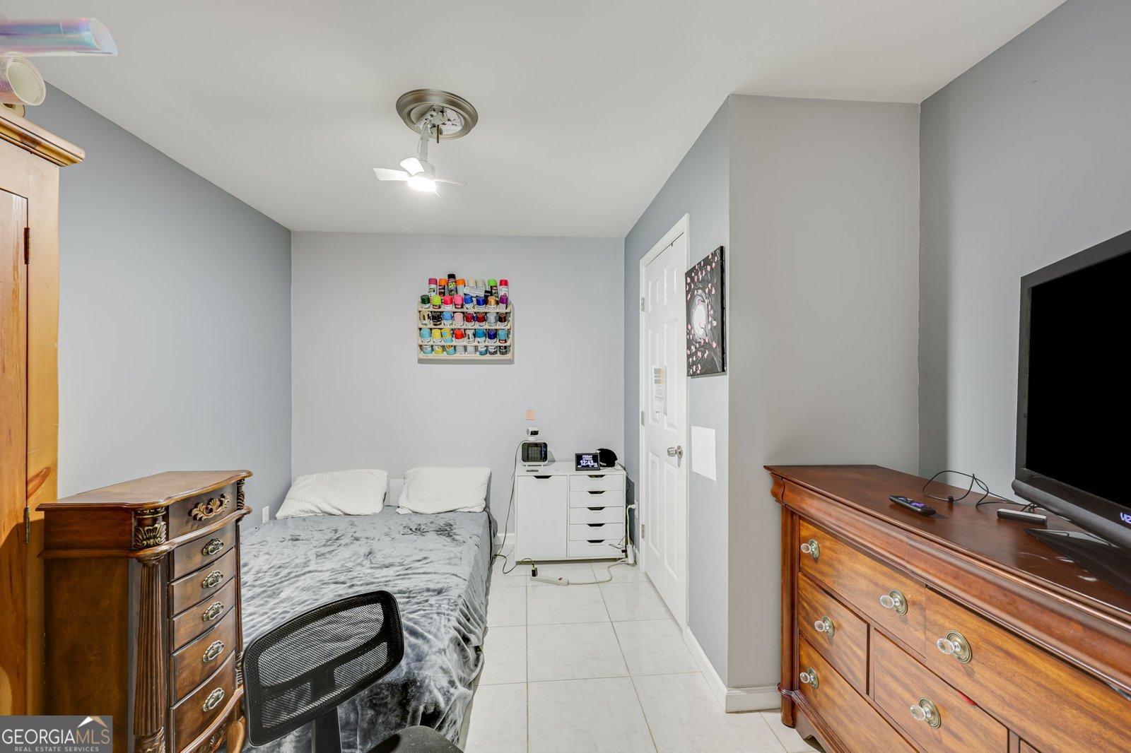 32 St. Ives Circle Winder - 49