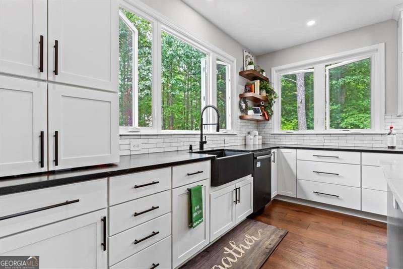 1297 Ashworth Avenue Marietta - 17