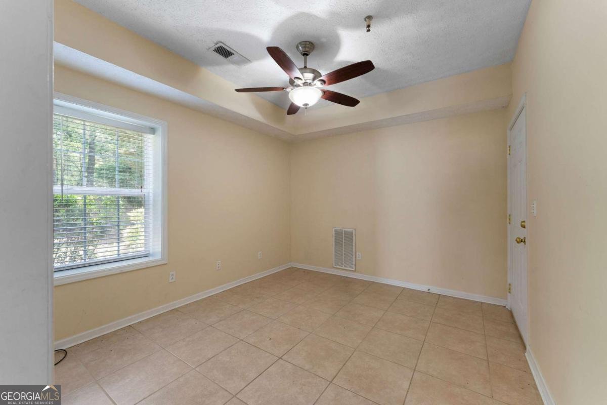 18 Adair Drive Taylorsville - 36