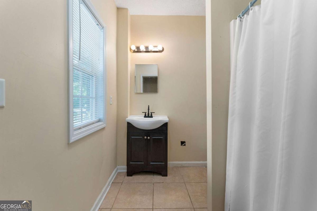 18 Adair Drive Taylorsville - 38