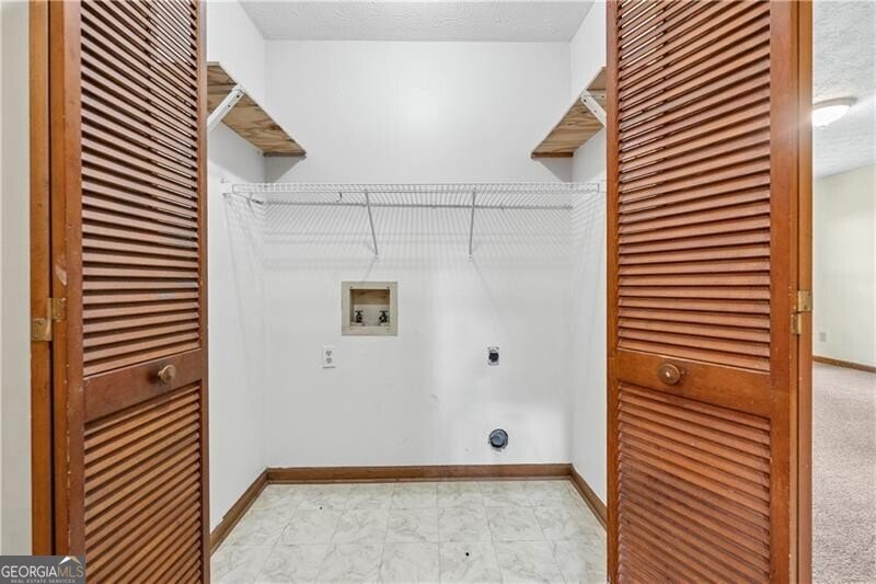 540 Fort Street Winder - 19