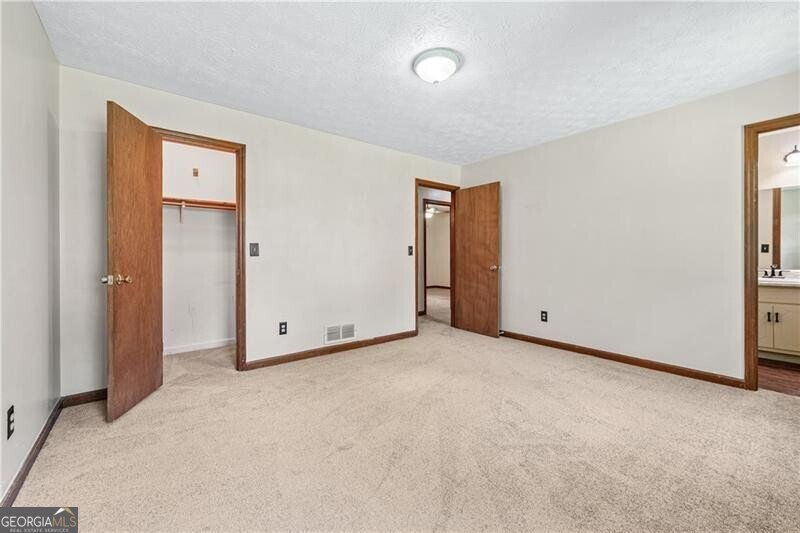 540 Fort Street Winder - 23
