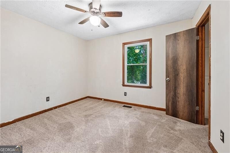 540 Fort Street Winder - 25