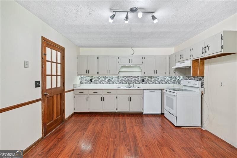 540 Fort Street Winder - 8