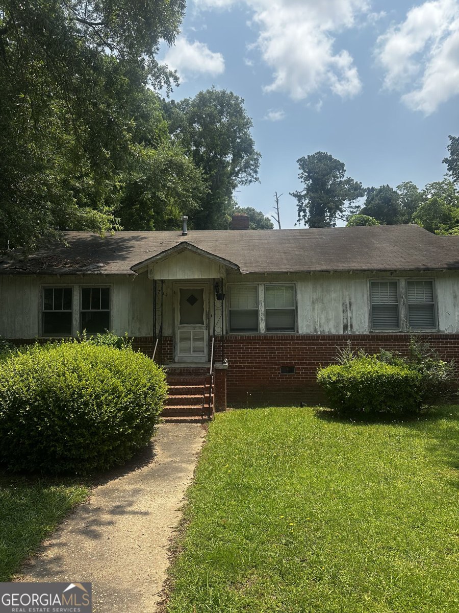 204 Cleaveland Drive Lagrange - 1