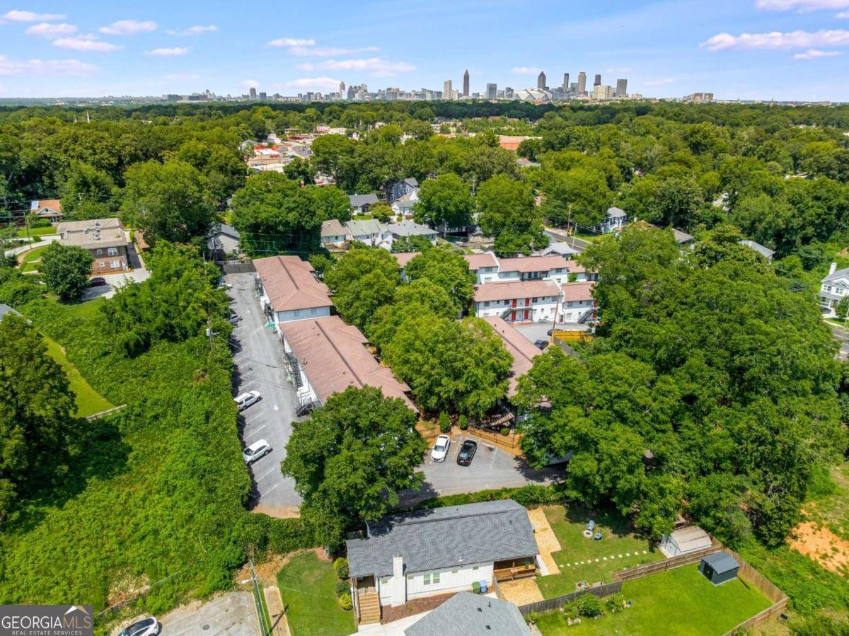 762 Avenida Street Atlanta - 16