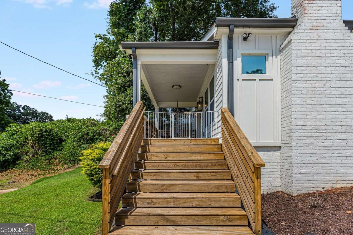 762 Avenida Street Atlanta - 19