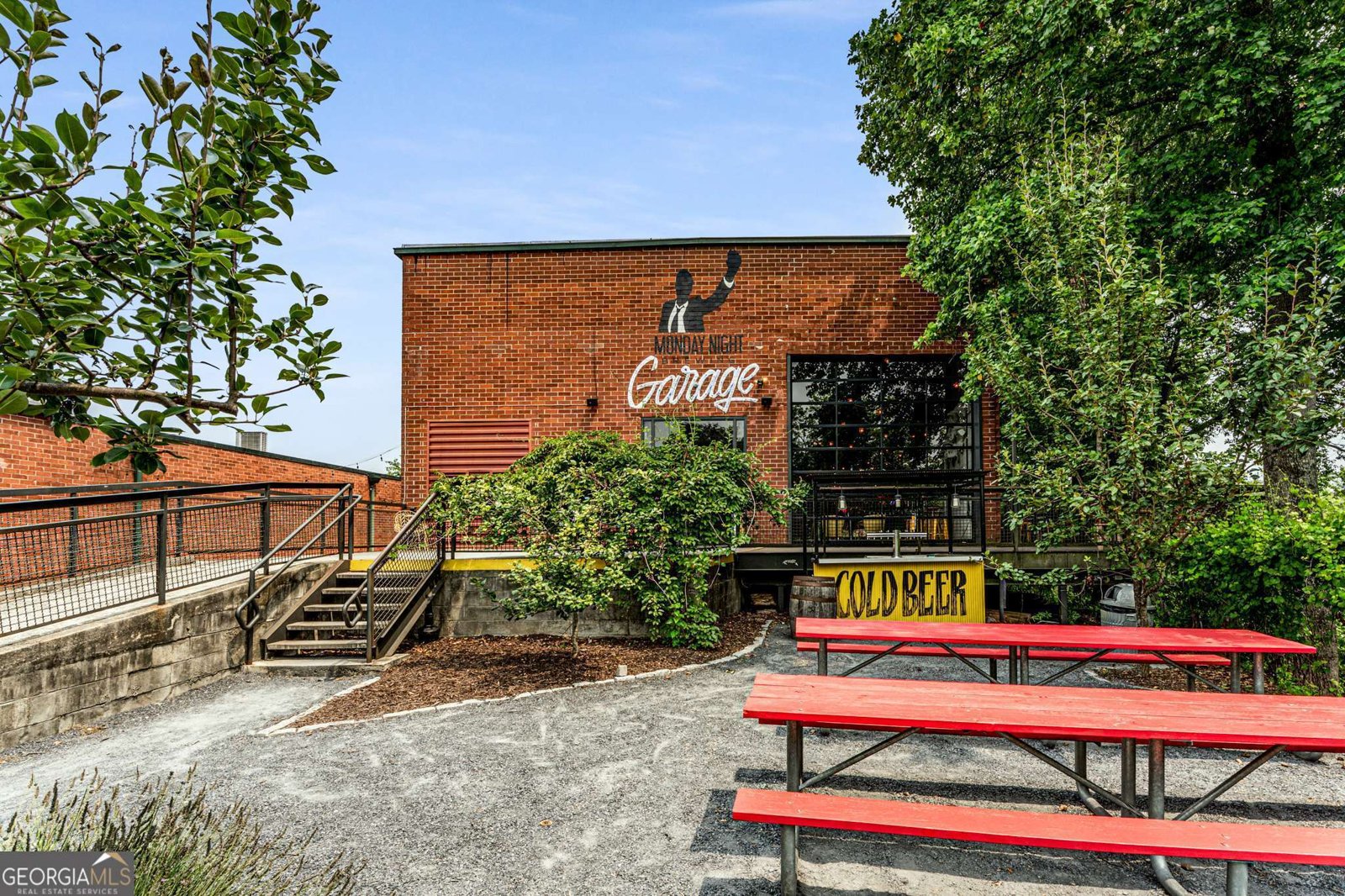 762 Avenida Street Atlanta - 27