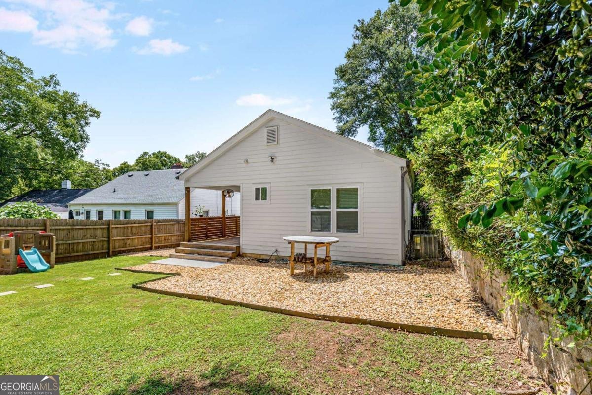 762 Avenida Street Atlanta - 9