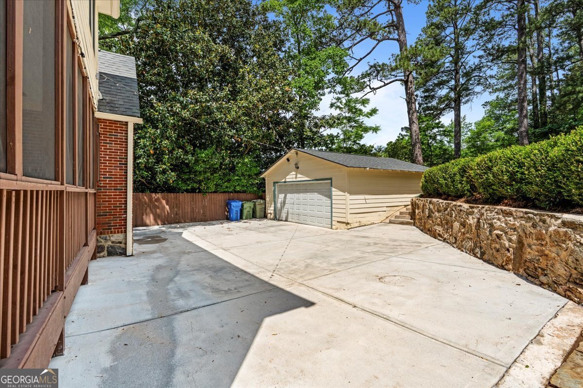 1590 Johnson Road Atlanta - 12