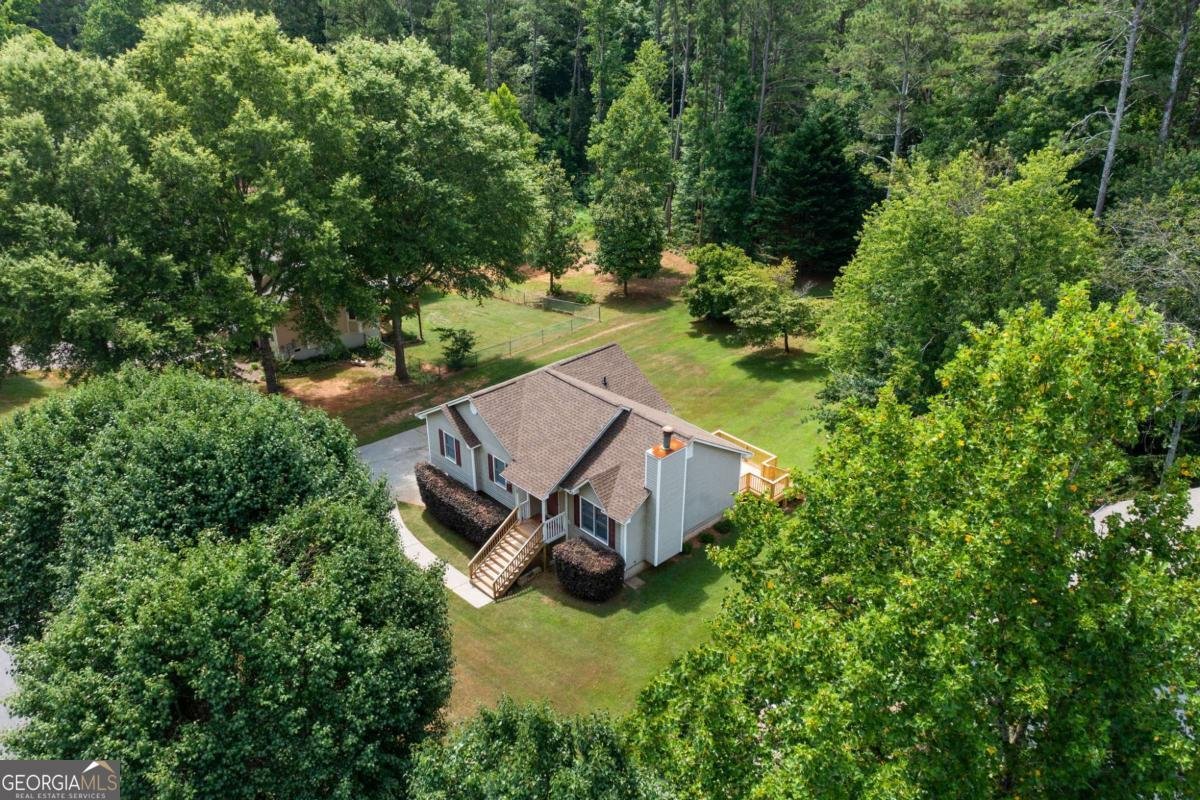 20 Graystone Drive White - 3