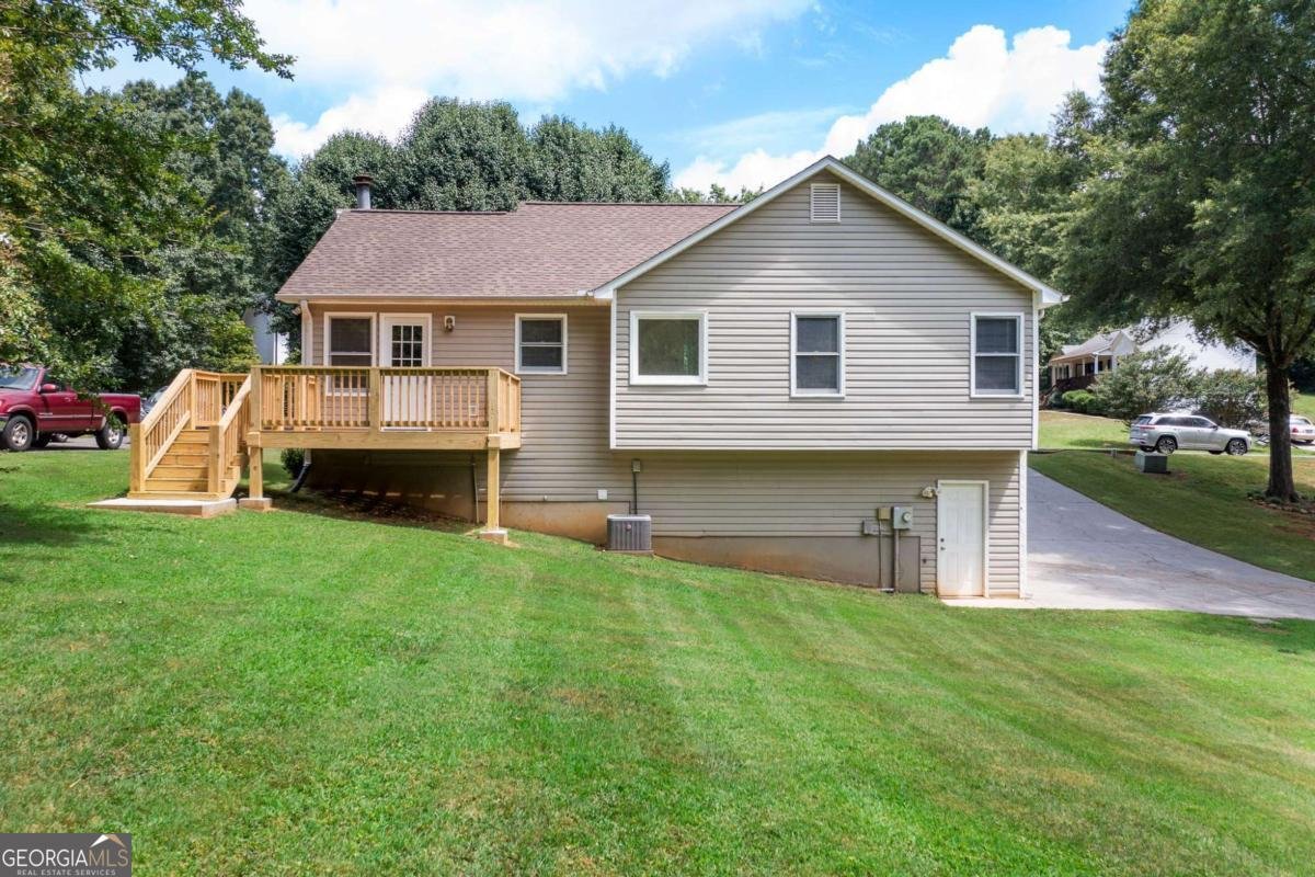 20 Graystone Drive White - 6