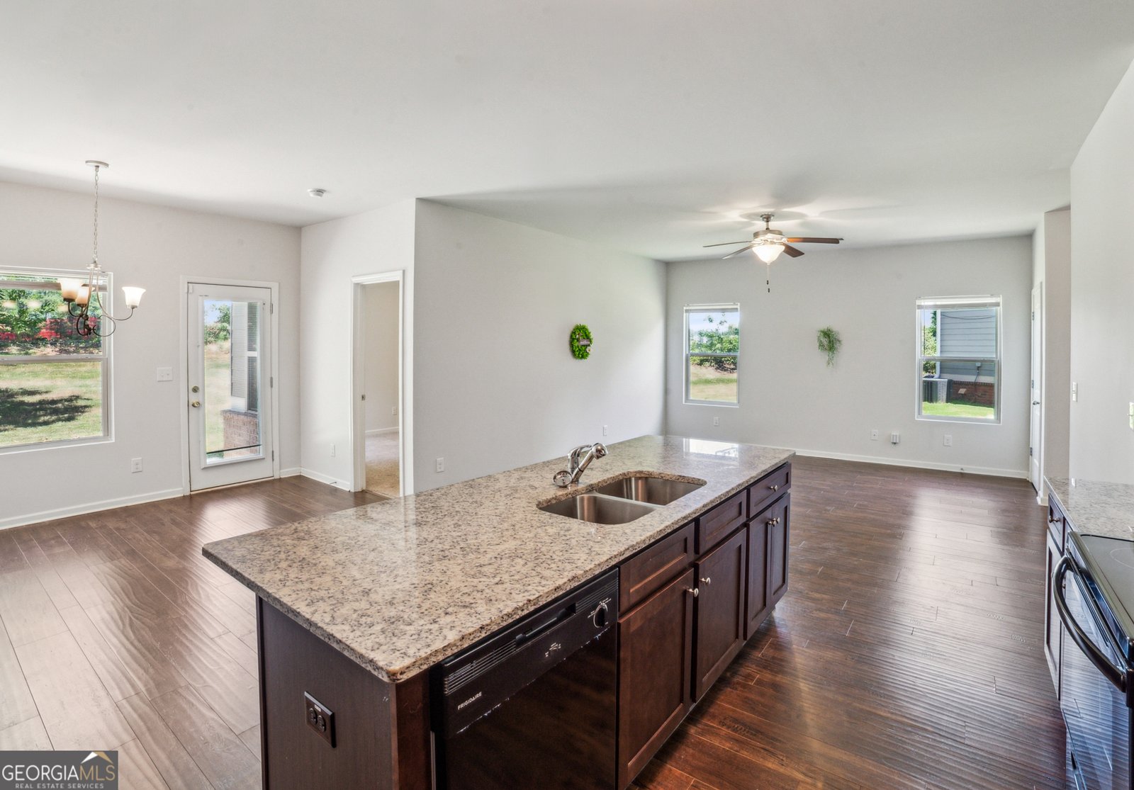 198 Daisy Circle Mcdonough - 13