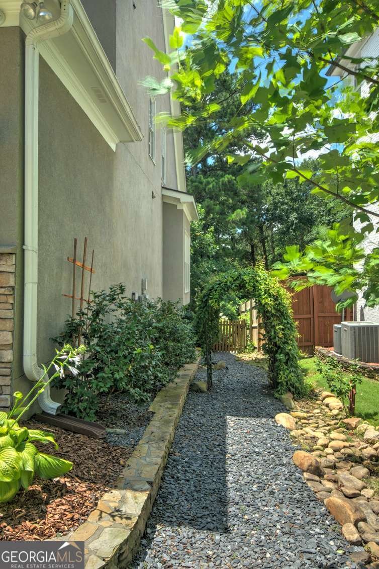 2705 Woodland Brook Lane Atlanta - 49