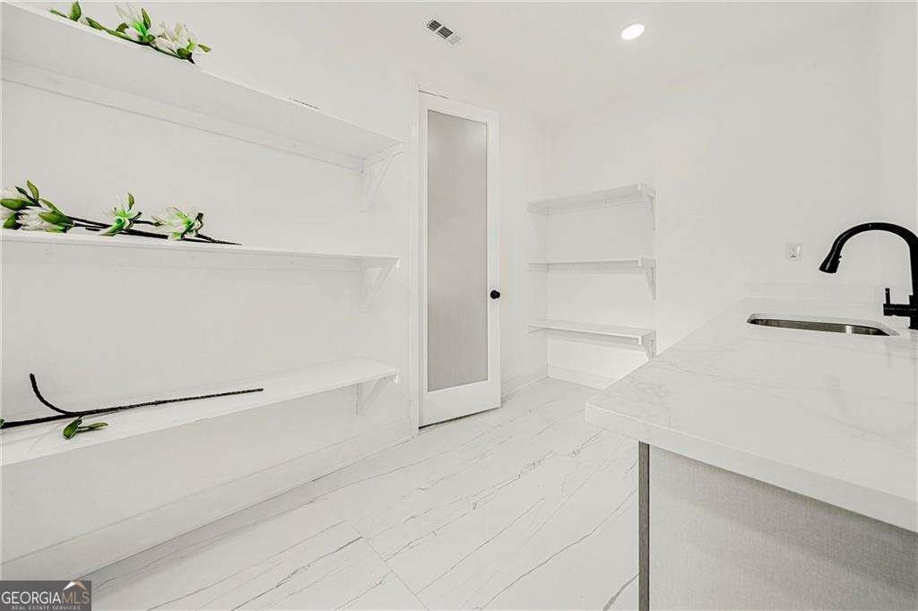 130 Wesley Place Fayetteville - 22
