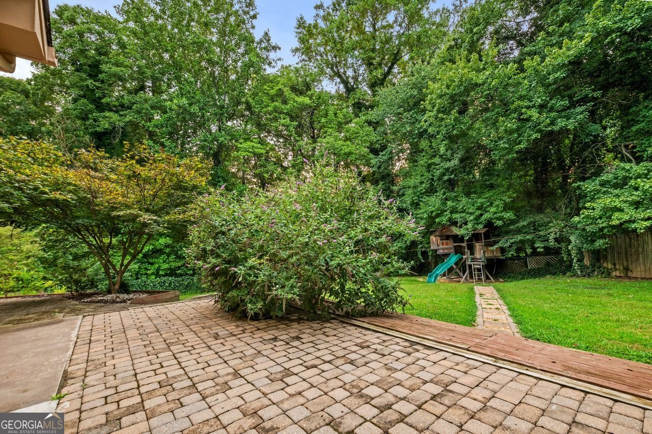 4042 Gables Court Buford - 2