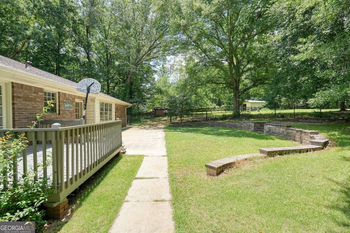 124 Lynn Drive Hiram - 26