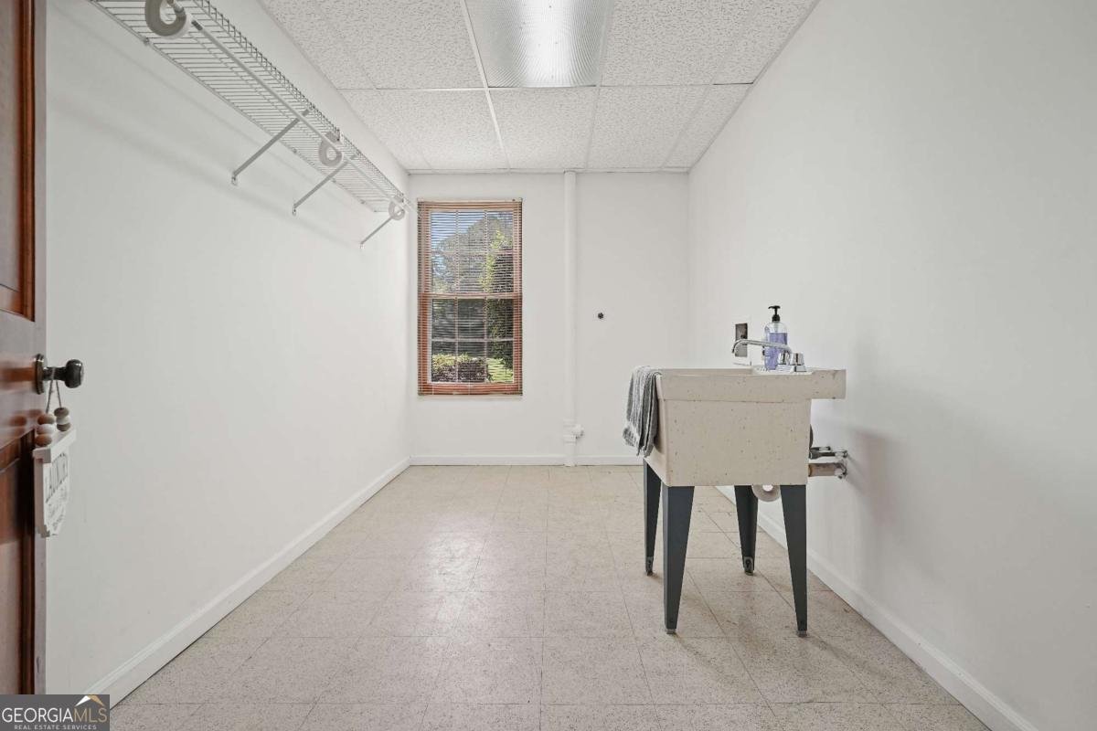 124 Lynn Drive Hiram - 55