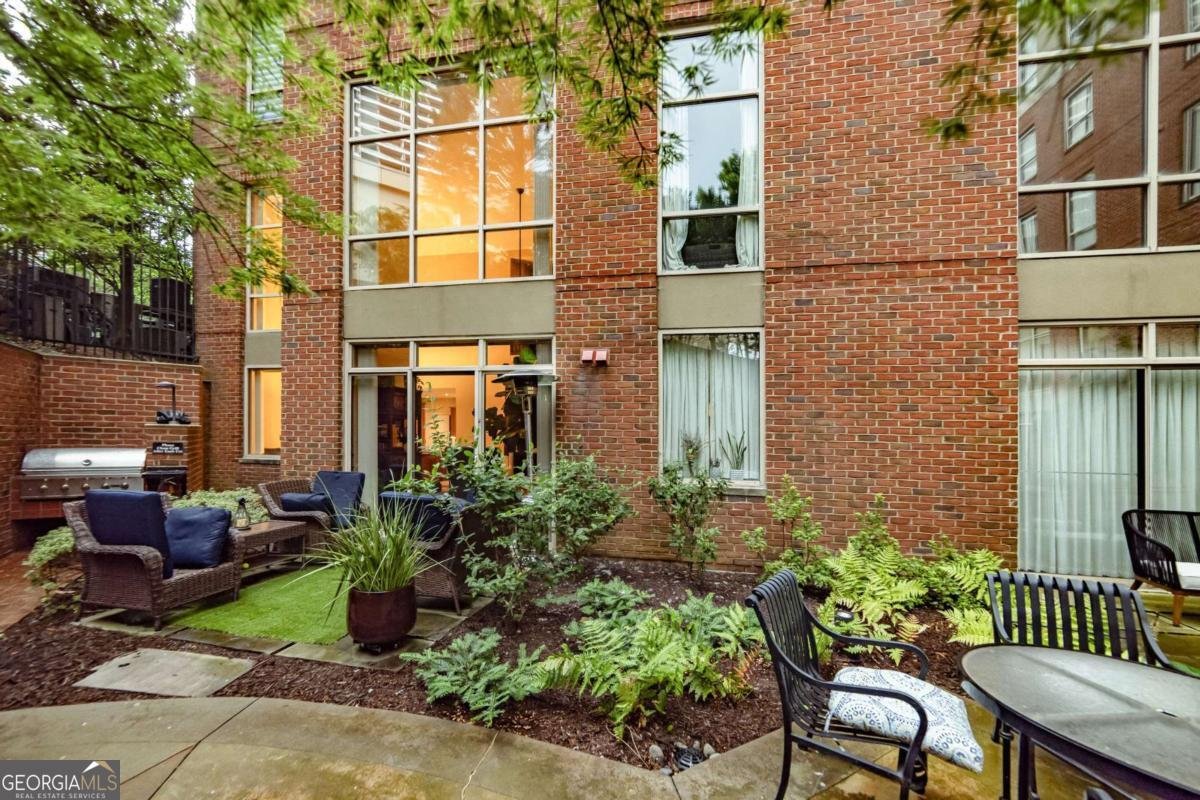2626 Peachtree Road Atlanta - 4
