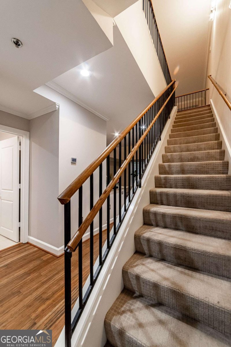 2626 Peachtree Road Atlanta - 40