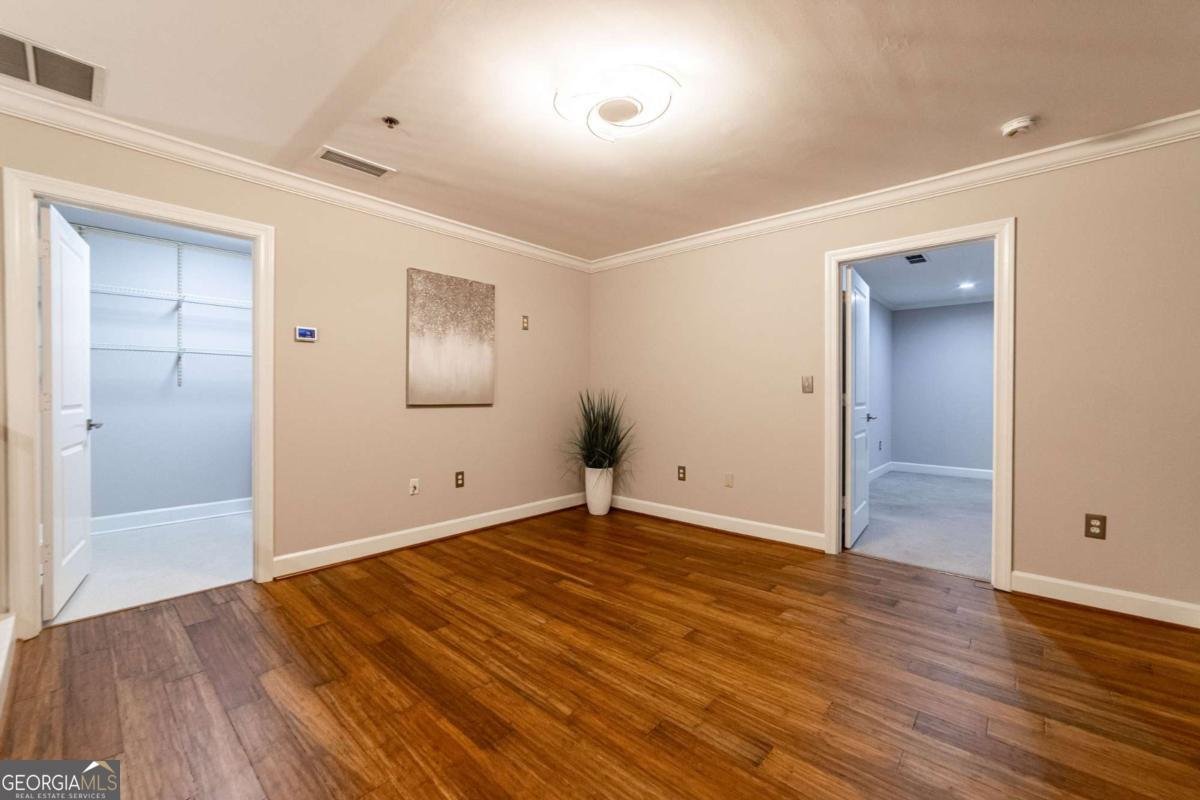 2626 Peachtree Road Atlanta - 42