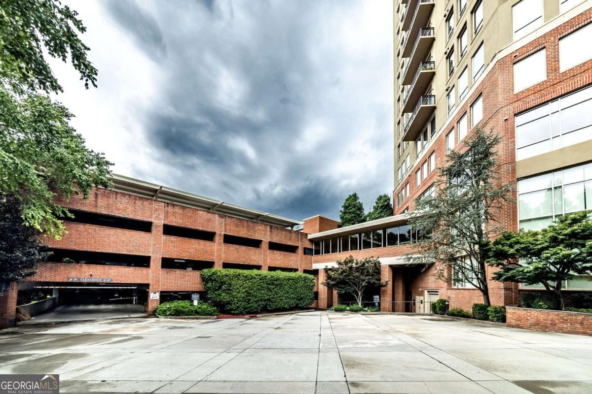 2626 Peachtree Road Atlanta - 76