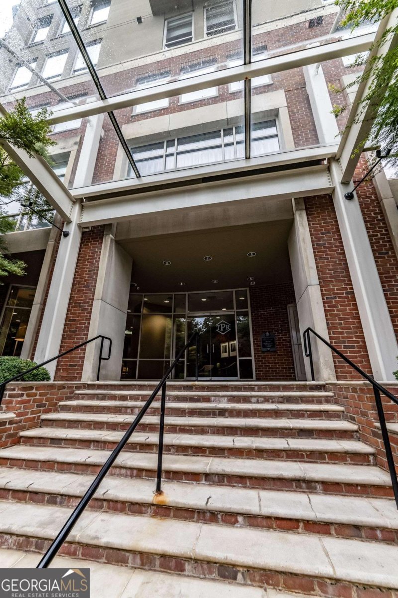2626 Peachtree Road Atlanta - 79
