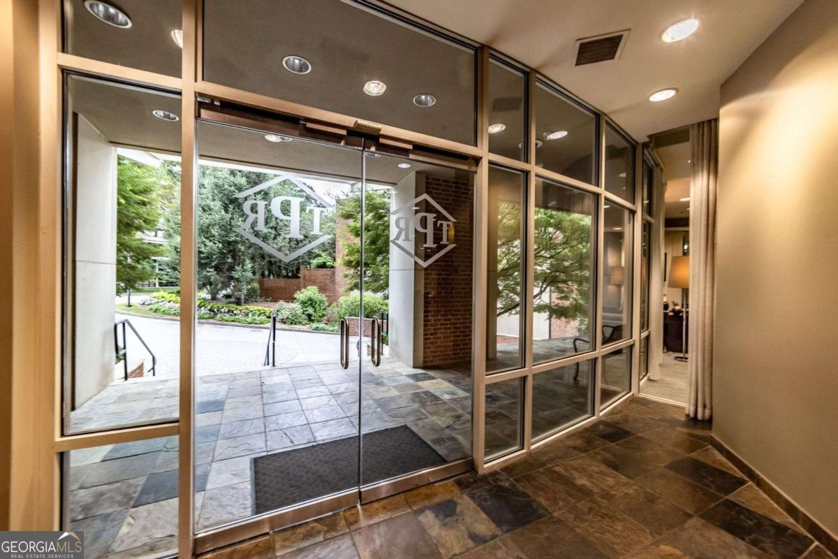 2626 Peachtree Road Atlanta - 81