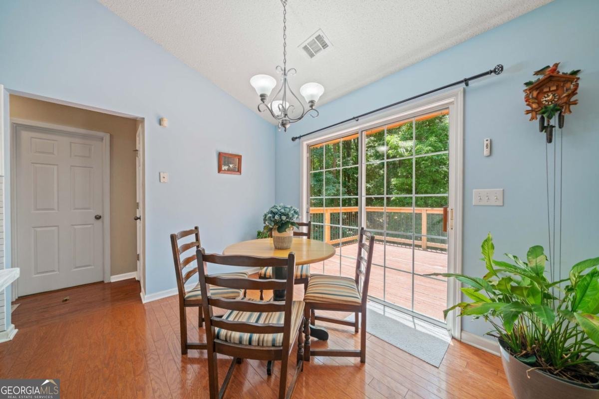 5776 Amberside Lane Sugar Hill - 11