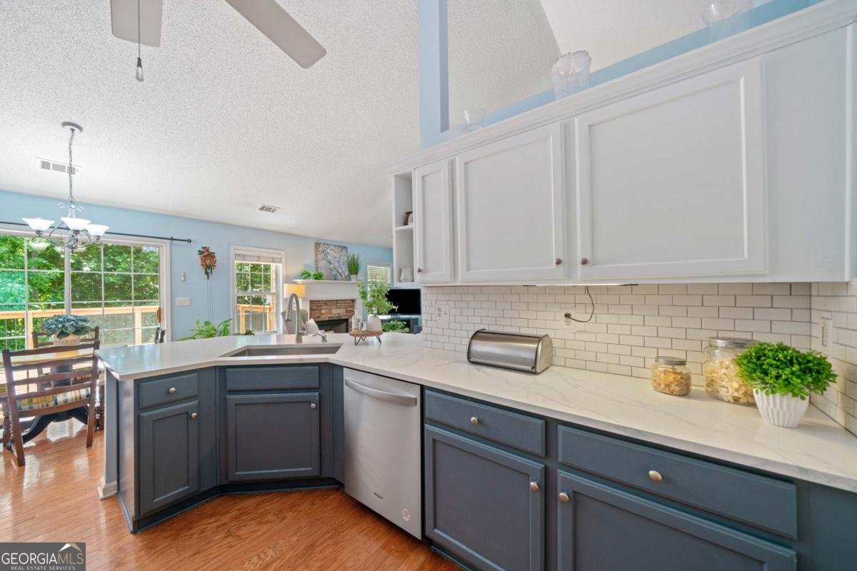 5776 Amberside Lane Sugar Hill - 13