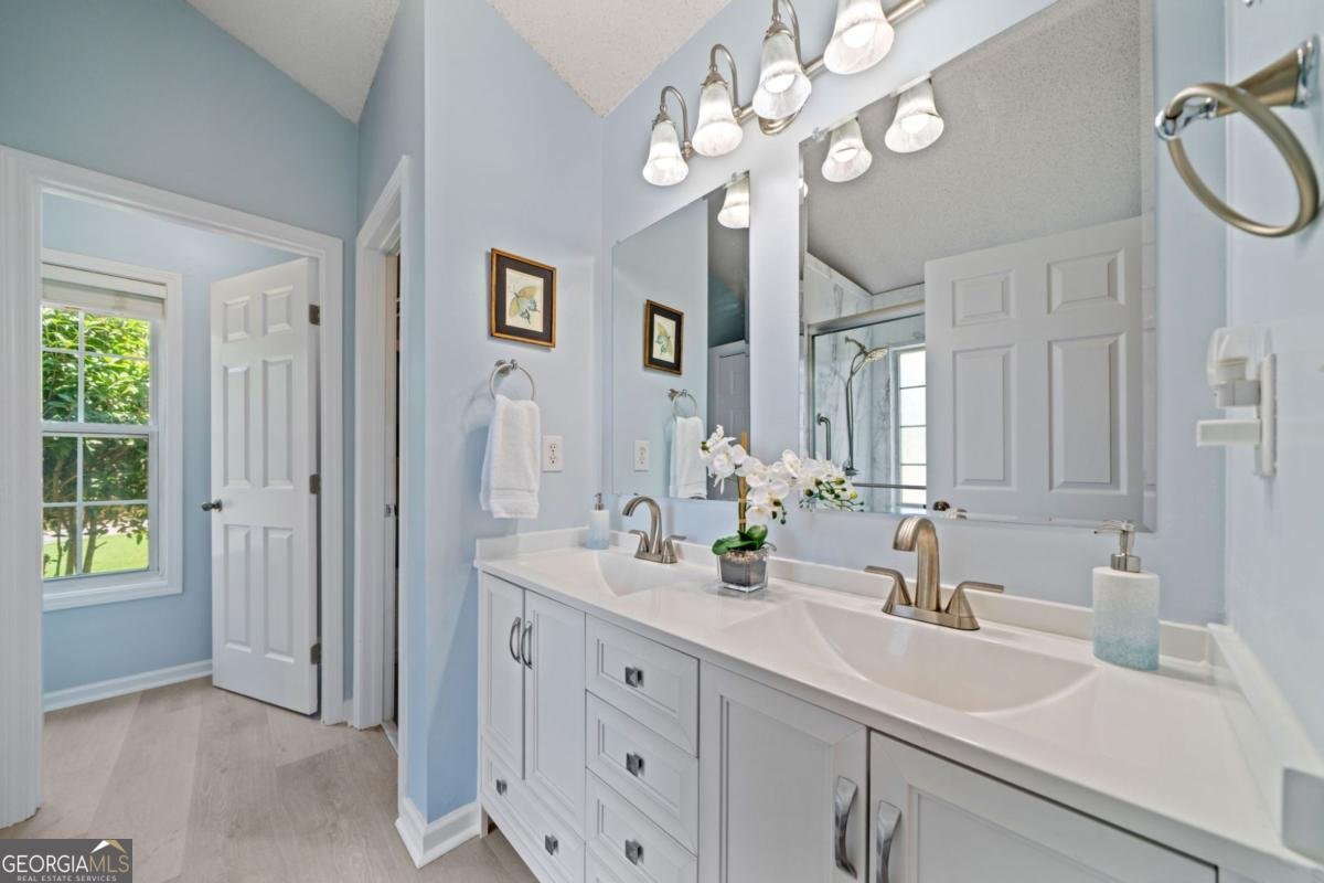 5776 Amberside Lane Sugar Hill - 4