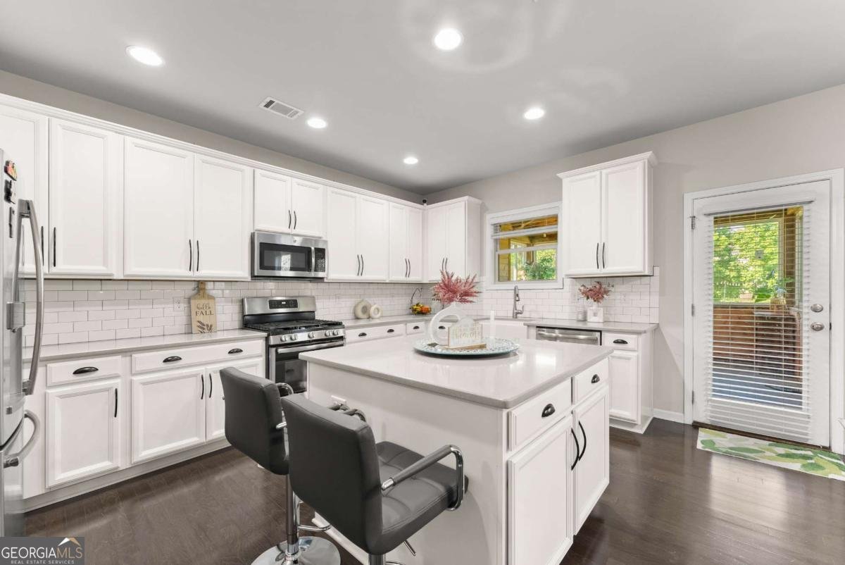 2228 Lakeview Bend Way Buford - 10