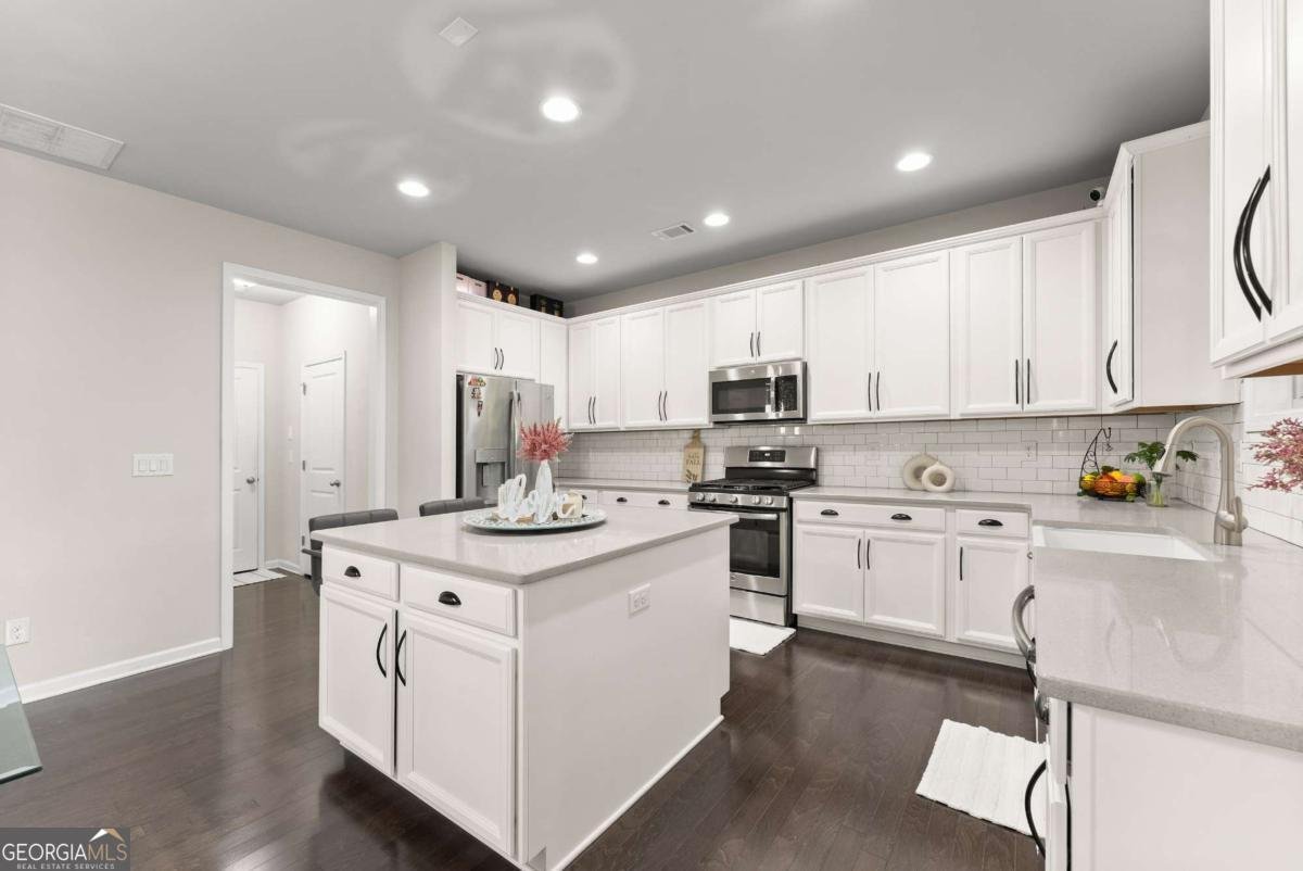 2228 Lakeview Bend Way Buford - 12