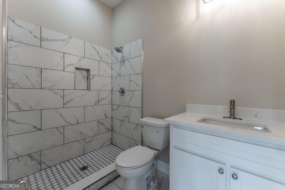 971 Heathchase Drive Suwanee - 32