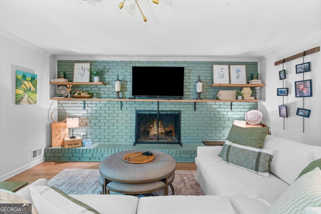 255 JADE COVE Circle Roswell - 12