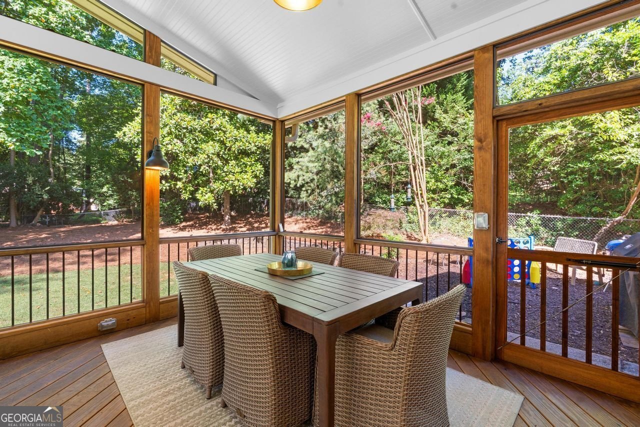 255 JADE COVE Circle Roswell - 15