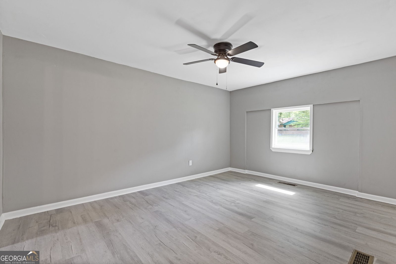 8221 Queens Drive Jonesboro - 4