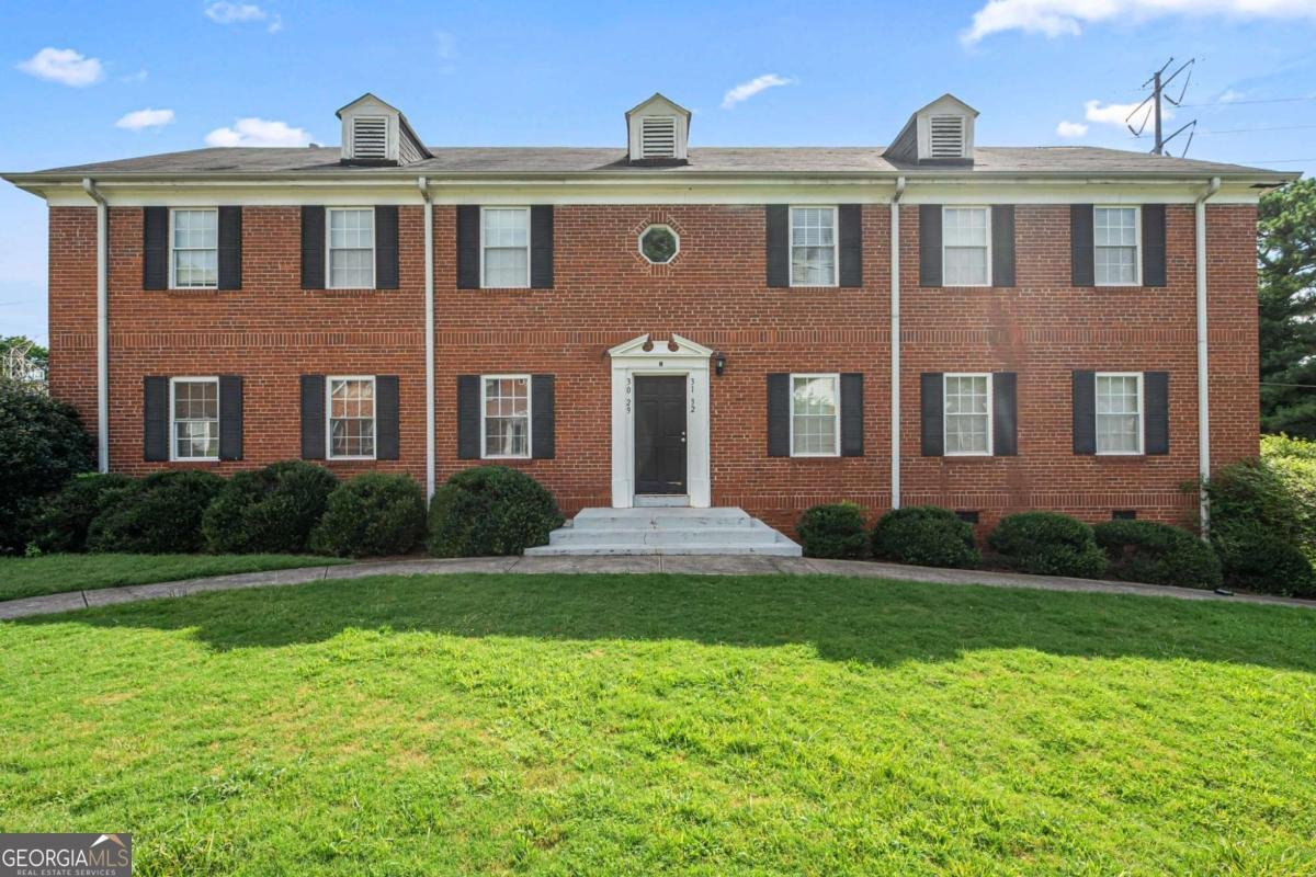 2367 Cascade Road Atlanta - 1